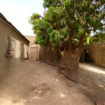 Parcelle de 252 m² Aavec bâti à vendre à Kilwin – Ouagadougou