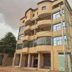 Immeuble R+4 de 22 pièces à vendre à Ouagadougou Quartier Kossodo